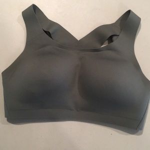 Lululemon Enlite sports running bra